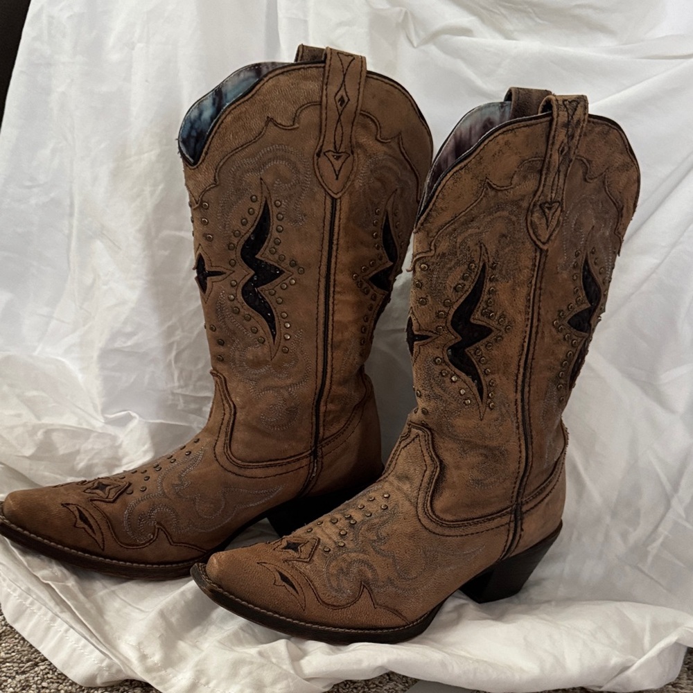 Laredo Brown Heeled Boots